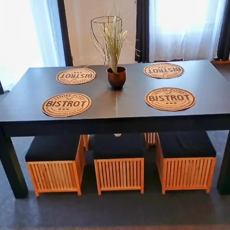 Chez Jimmy Quarto em Acomodações Particulares *