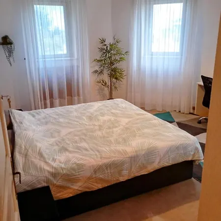 Chez Jimmy Quarto em Acomodações Particulares