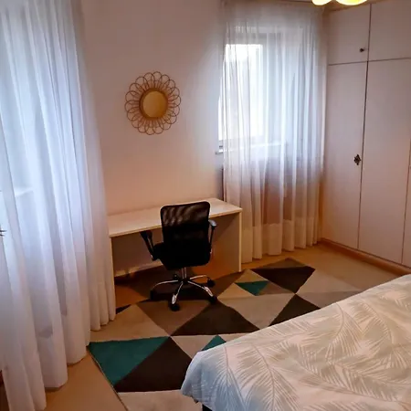 Chez Jimmy Quarto em Acomodações Particulares